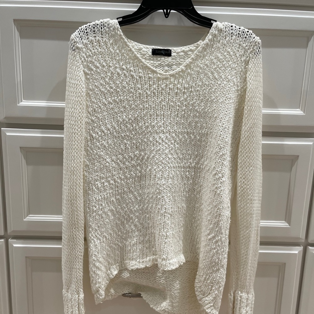 Love token sweater